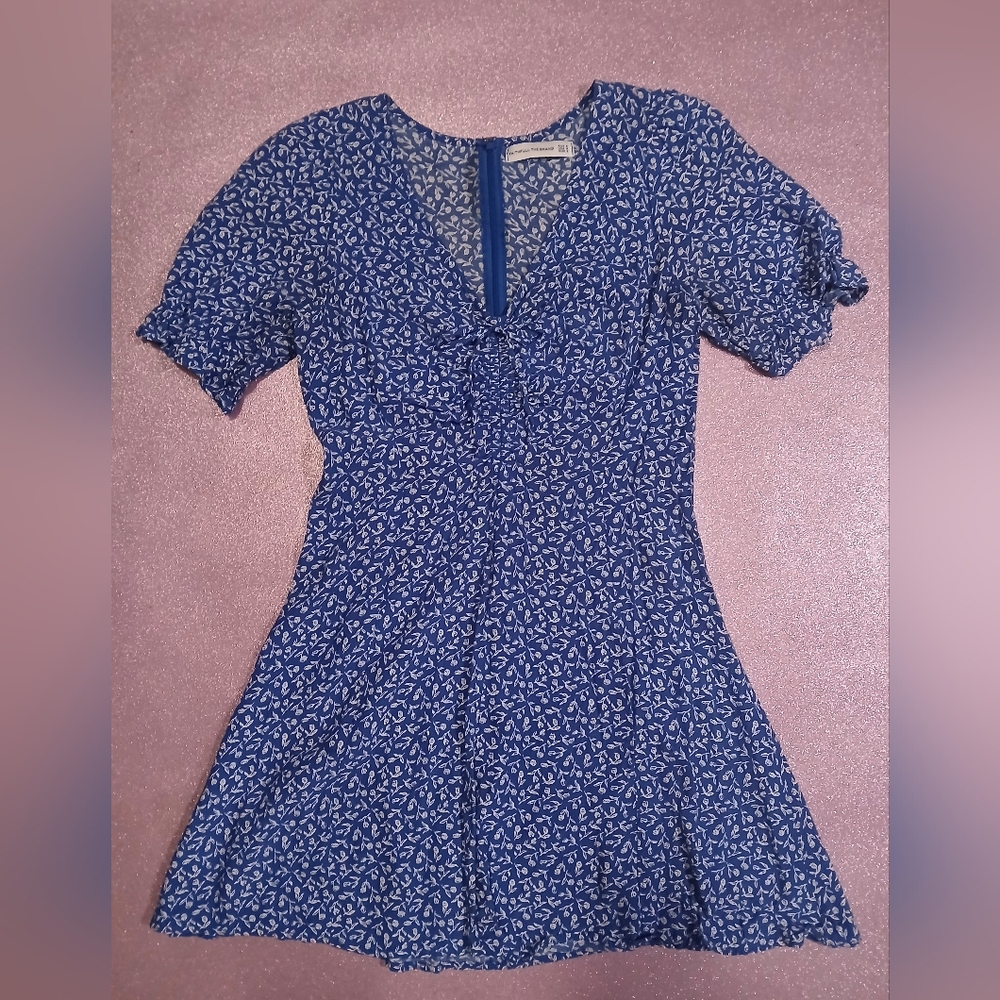 Faithfull The Brand Blue & White Floral Dress Size 4